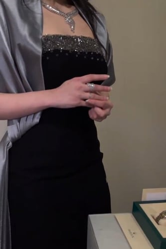 فستان سهرة الخامة باربي +تطريز يدوي +الذيل تفته ست...