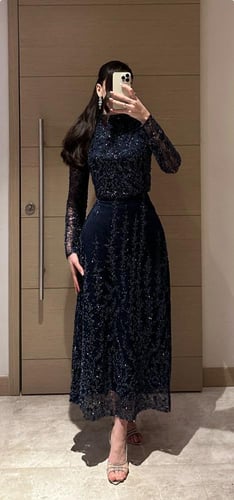 فستان سهرة كلفة مطرزه بشغل احترافي