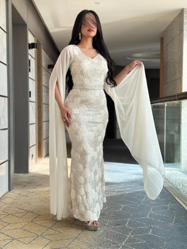 فستان سهرة ورور مع شيفون جورجيت