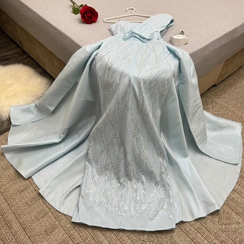 فستان باللون السماوي تطريز يدوي