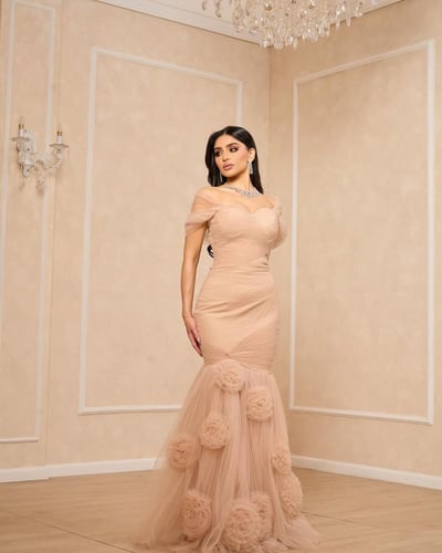 فستان خامة تول كوري مورد بطانة تفتة