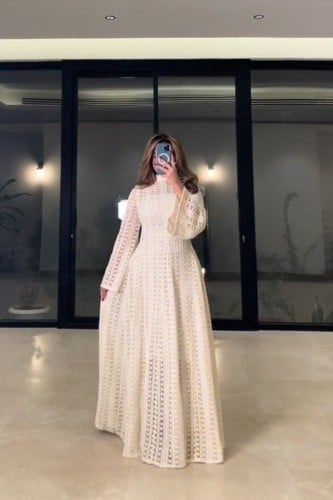 فستان ابيض خامة دانتيل