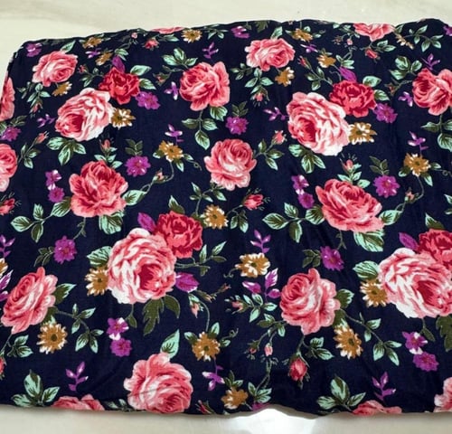 شرشف مطاط مشجر بدون كلفة سادة