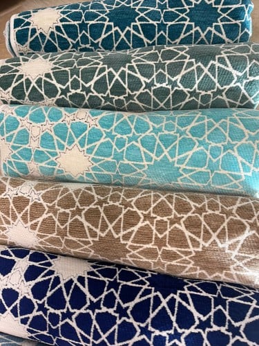 سجادة صلاة فاخرة شكل محراب زخرفه اسلامية