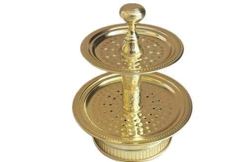 سلة تقديم دورين ذهبي وسط