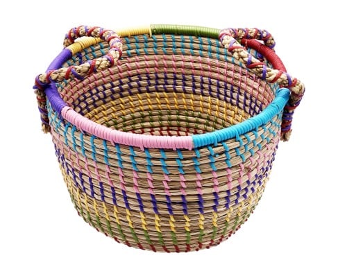 سلة (زبيل) خوص ملبسة بلاستيك ملون صناعة فيتنام