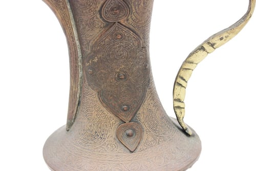 دلة نحاس كبيره