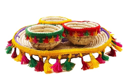 صينية خوص مع ثلاث بوادي خوص