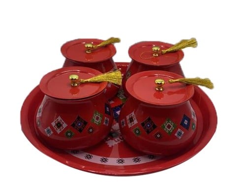 طقم صينية مع عدد 4 علب تقديم بغطاء النقشة التراثية