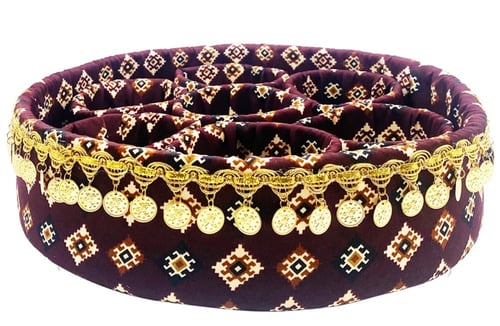 صينة تقديم مع عدد7 صحون