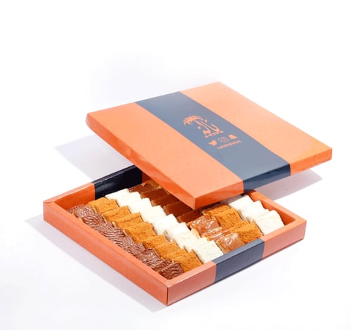 علبة تمريات مشكلة فاخرة - كيلو ونصف