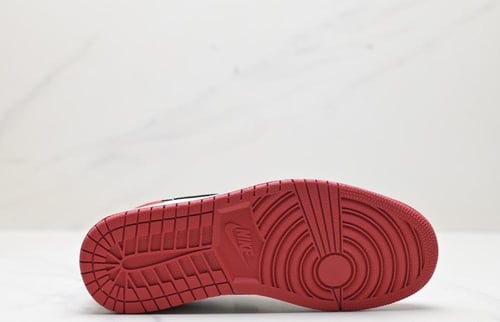 Nike Air Jordan 1 Low Chicago