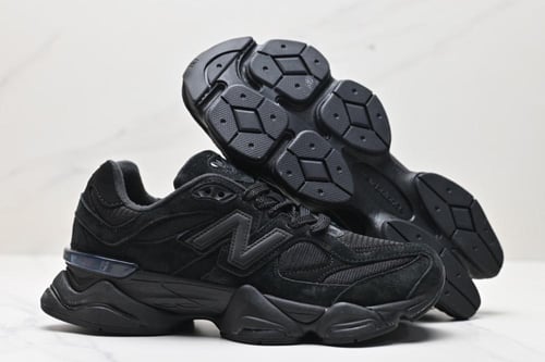 New Balance 9060 Triple Black