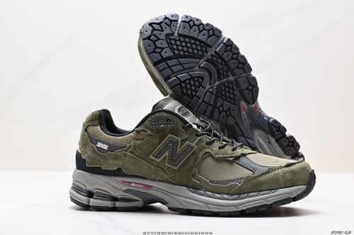 New Balance 2002R ” Protection pack “ Olive