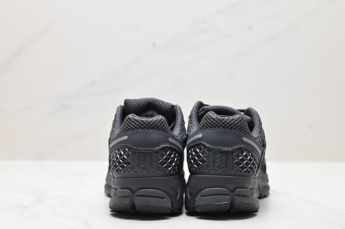 Nike Zoom Vomero 5