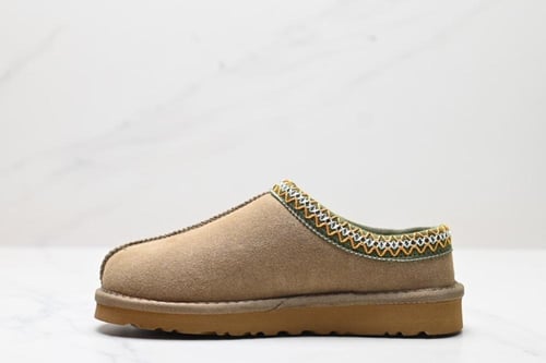 UGG Tazz slippers