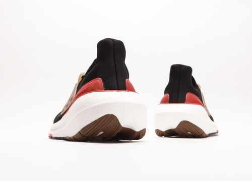 Adidas Ultra Boost Light 2023