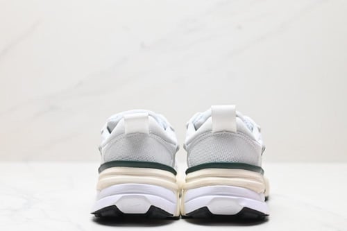 Nike V2K Run "Platinum Green
