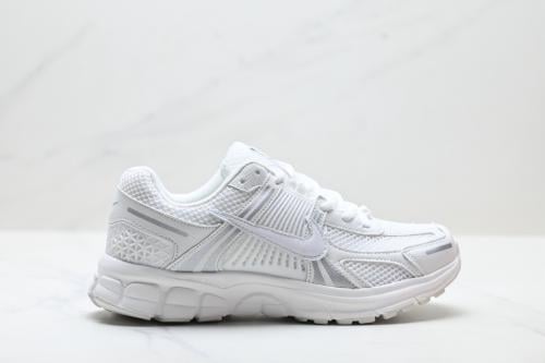 Nike Zoom Vomero 5