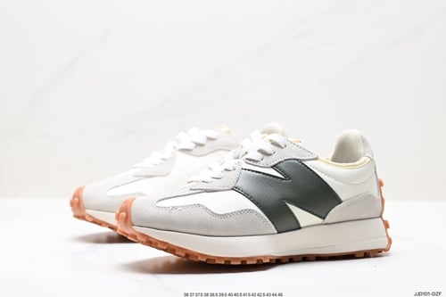 New Balance 327