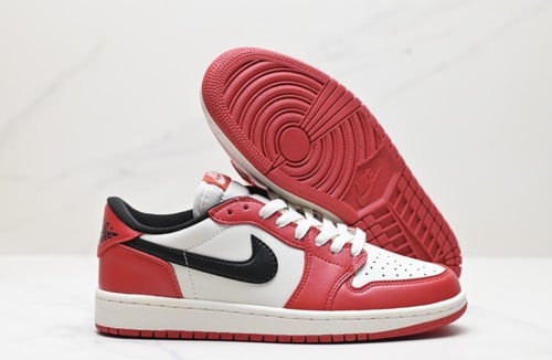 Nike Air Jordan 1 Low Chicago