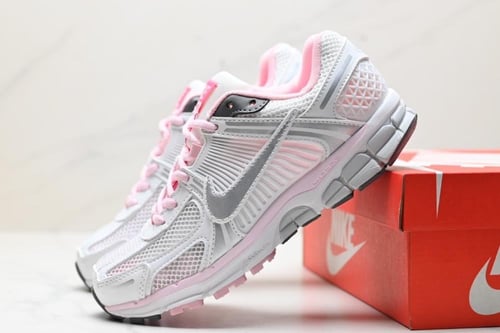 Nike Zoom Vomero 5
