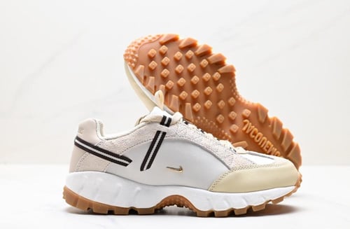 Jacquemus x Nike Air Humara Lx Beige