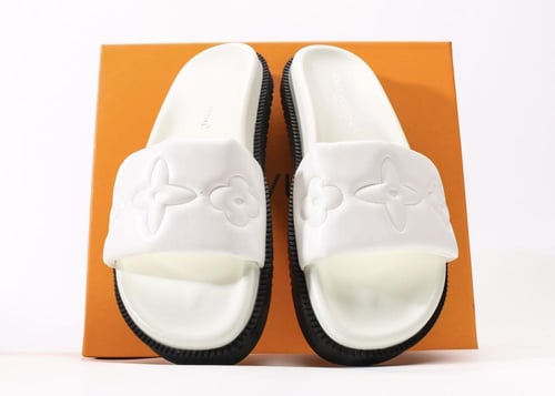 لويس فيتون سلايد