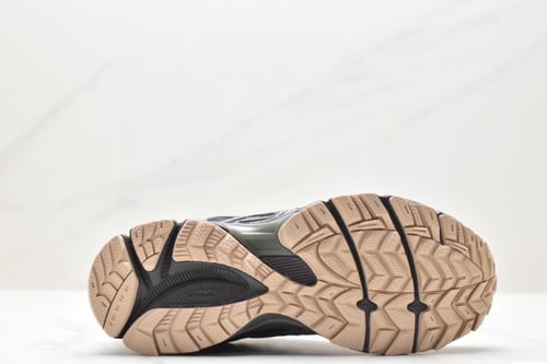 Asics Tiger Gel-Kahana 8