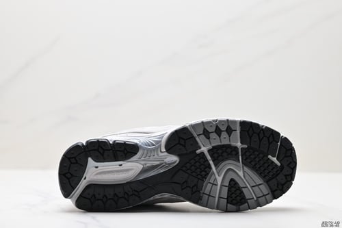 New Balance 2002R N-ERGY