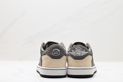 Air Jordan 1 Retro Low Travis Scott