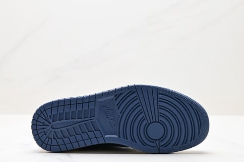 Air Jordan 1 Retro Low Travis Scott