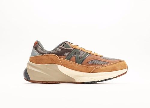 New Balance Carhartt WIP x 990v6 Made in USA
