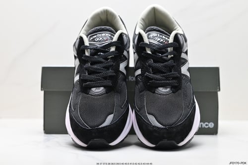 New Balance 990v6 Black/Silver