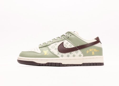 Nike SB Dunk Low