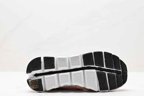 On Running Cloud X Shift Low