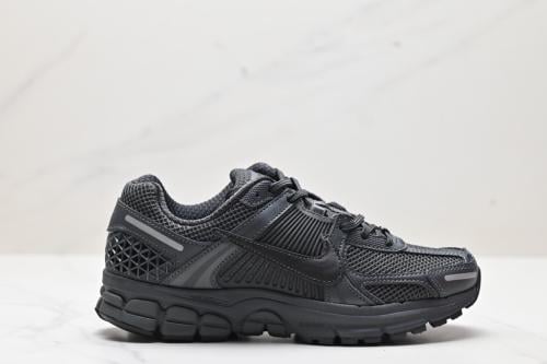 Nike Zoom Vomero 5