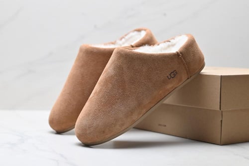 UGG Elea Slip-On Slipper