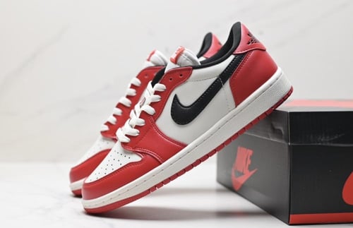 Nike Air Jordan 1 Low Chicago