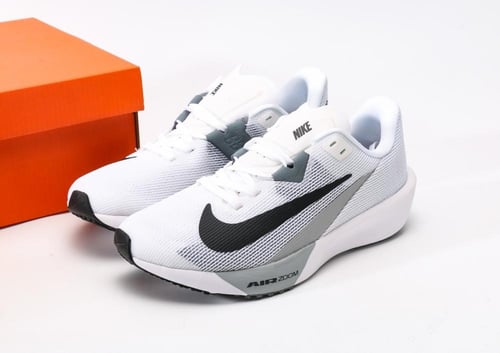 Nike Air Zoom RIVAL FLY 4