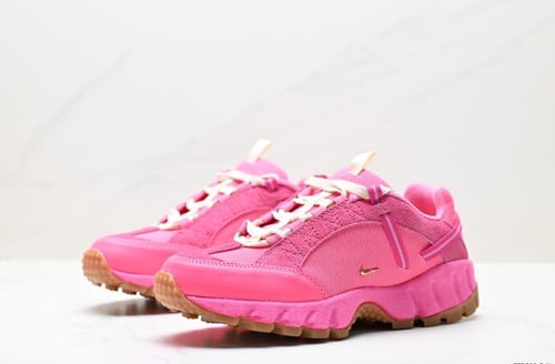 Jacquemus x Nike Air Humara Lx Pink