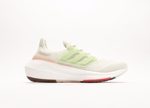 Adidas Ultra Boost 2023 Light Linen Green