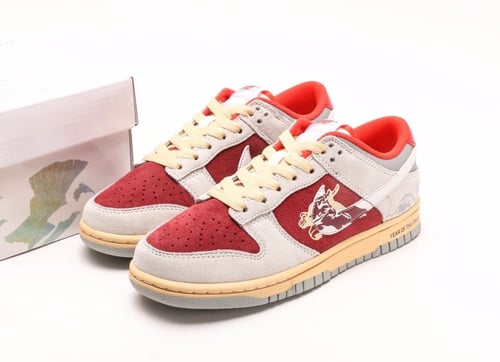 Nike SB Dunk Low Year of the dragon