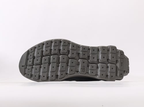 حذاء alo رانر