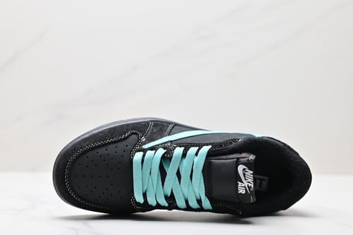 Air Jordan 1 Retro Low Travis Scott