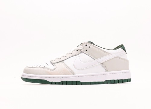 Nike SB Dunk Low