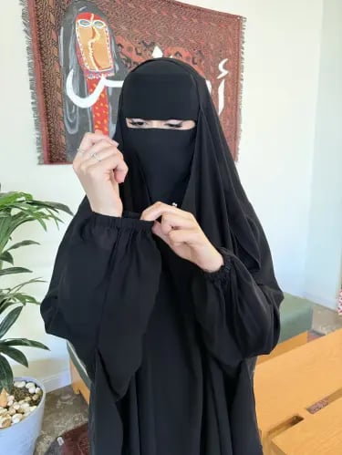 Islamic veil + Islamic niqab