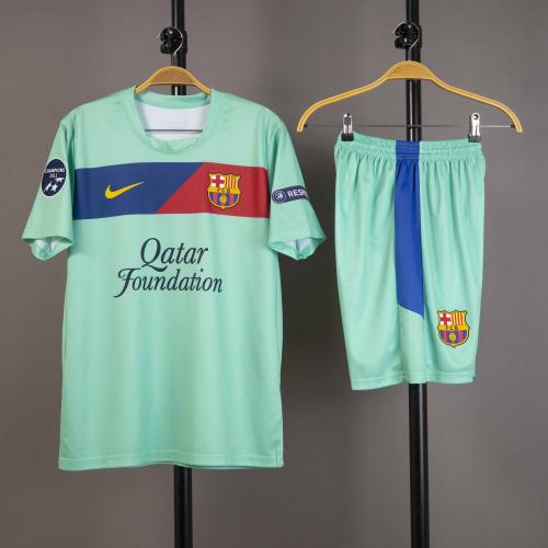 طقم برشلونة الاحتياطي 2003/2004