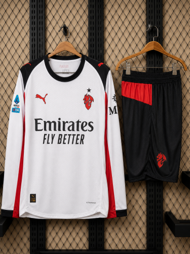 Milan reserve set, long sleeve, size 25/26