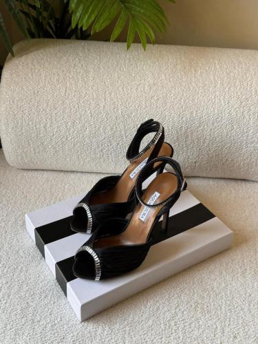 Aquazzura صندل 'غاتسبي' شبك مزين بالكريستال وكعب 1...